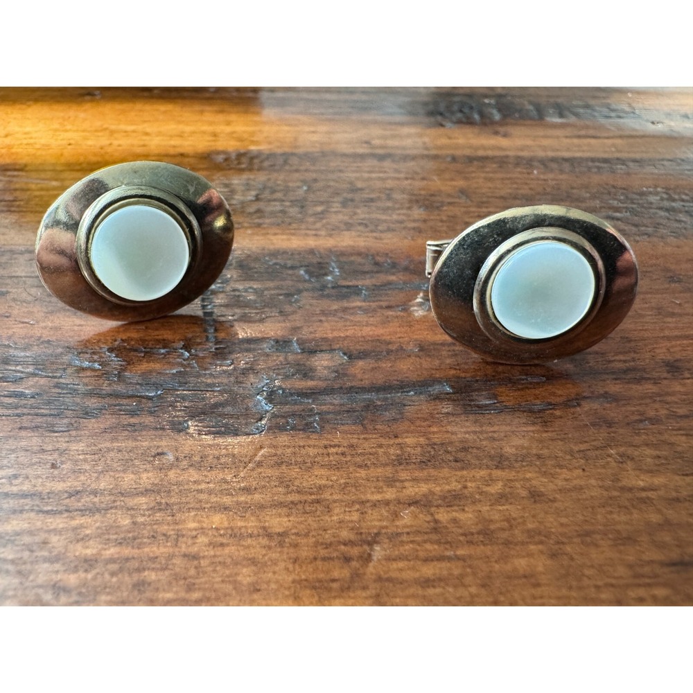 Oval Cufflinks with Mother of Pearl‎ Inlay & Gold Tone Accents Men